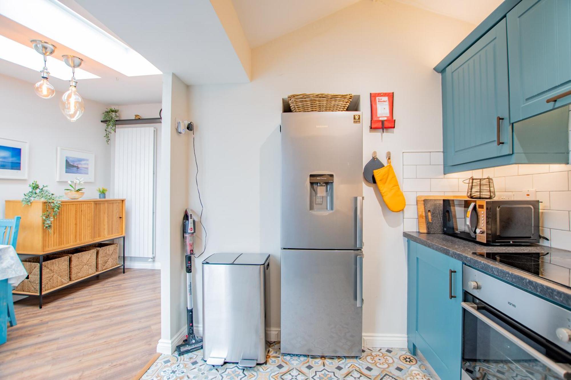 Cosy Retreat In The City Centre Голуей Екстериор снимка