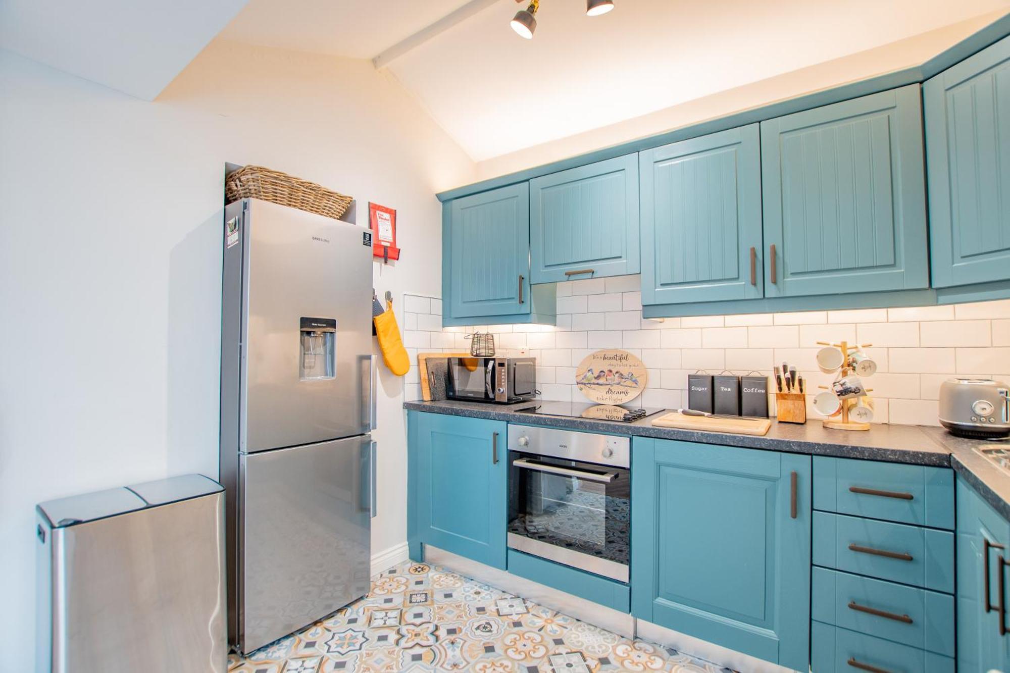 Cosy Retreat In The City Centre Голуей Екстериор снимка